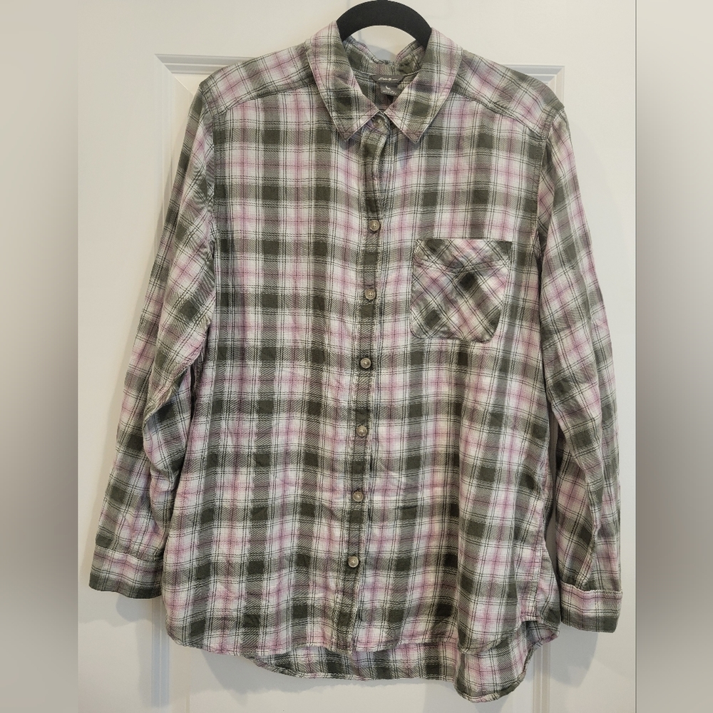Women's Eddie Bauer Plaid Shirt Sixe XL